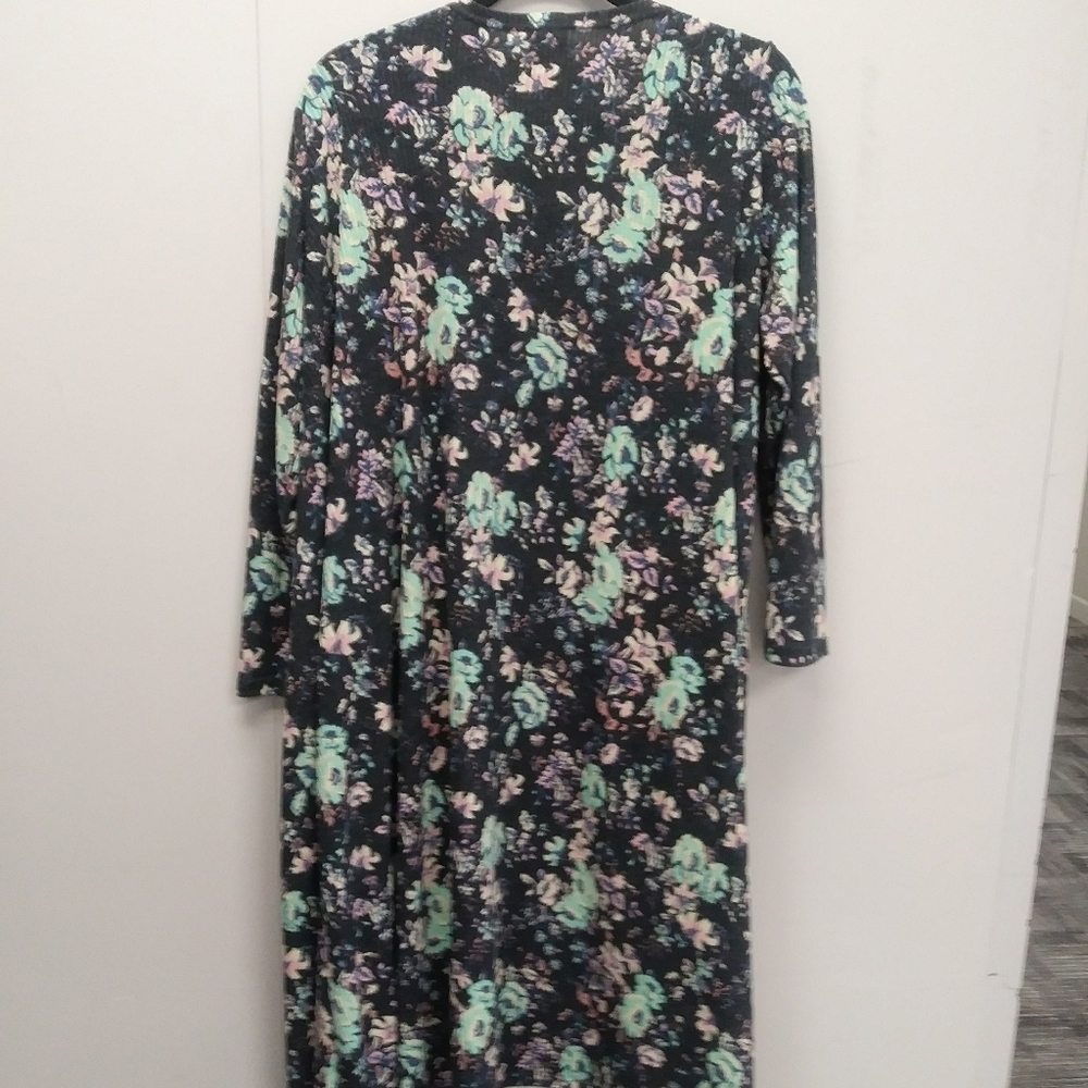 LuLaRoe Sarah - Picture 2 of 5